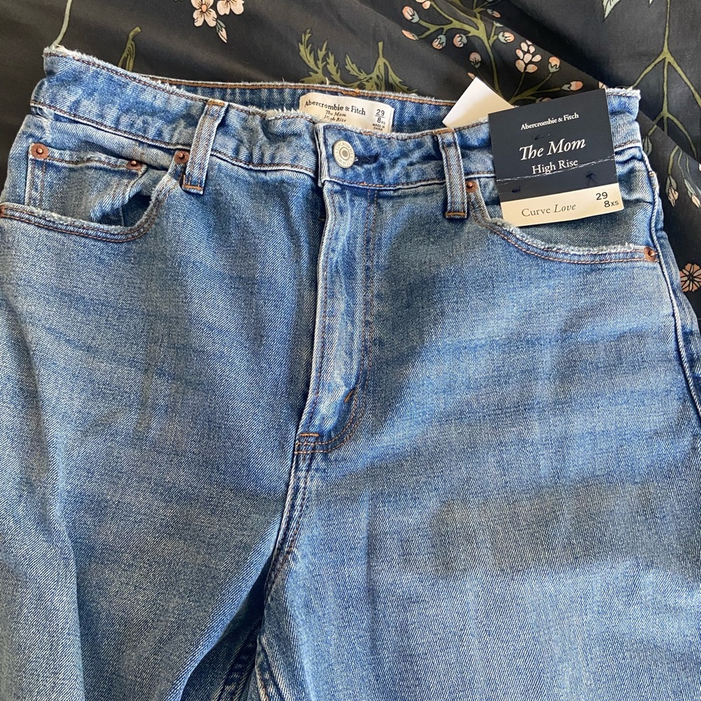 NWT Abercrombie High Rise Mom Curve Love Jeans - 8XS